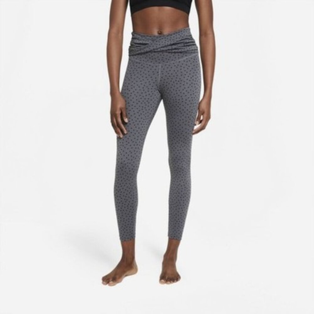 Nike Dri Fit Yoga Pants Polka Dot Hight Rise 7/8 Length